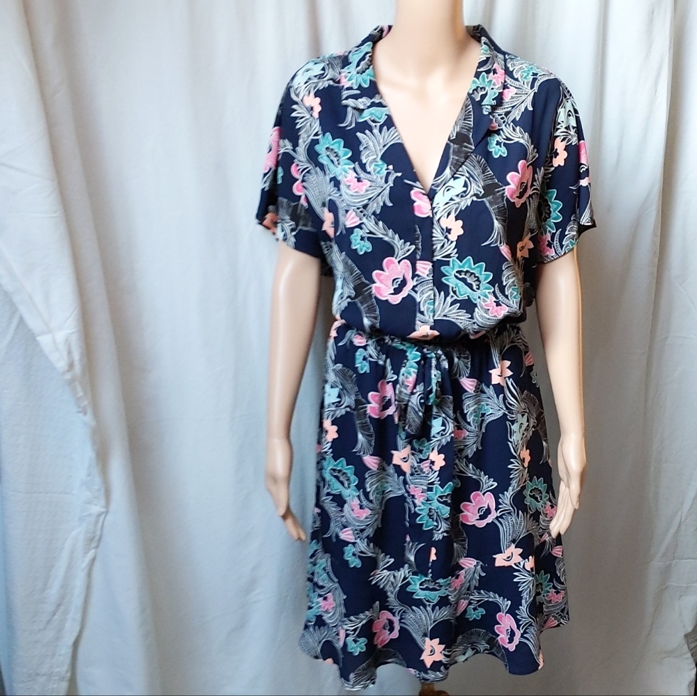 Retro Banana Republic summery floral shirt dress with belt / Lined / Navy Blue